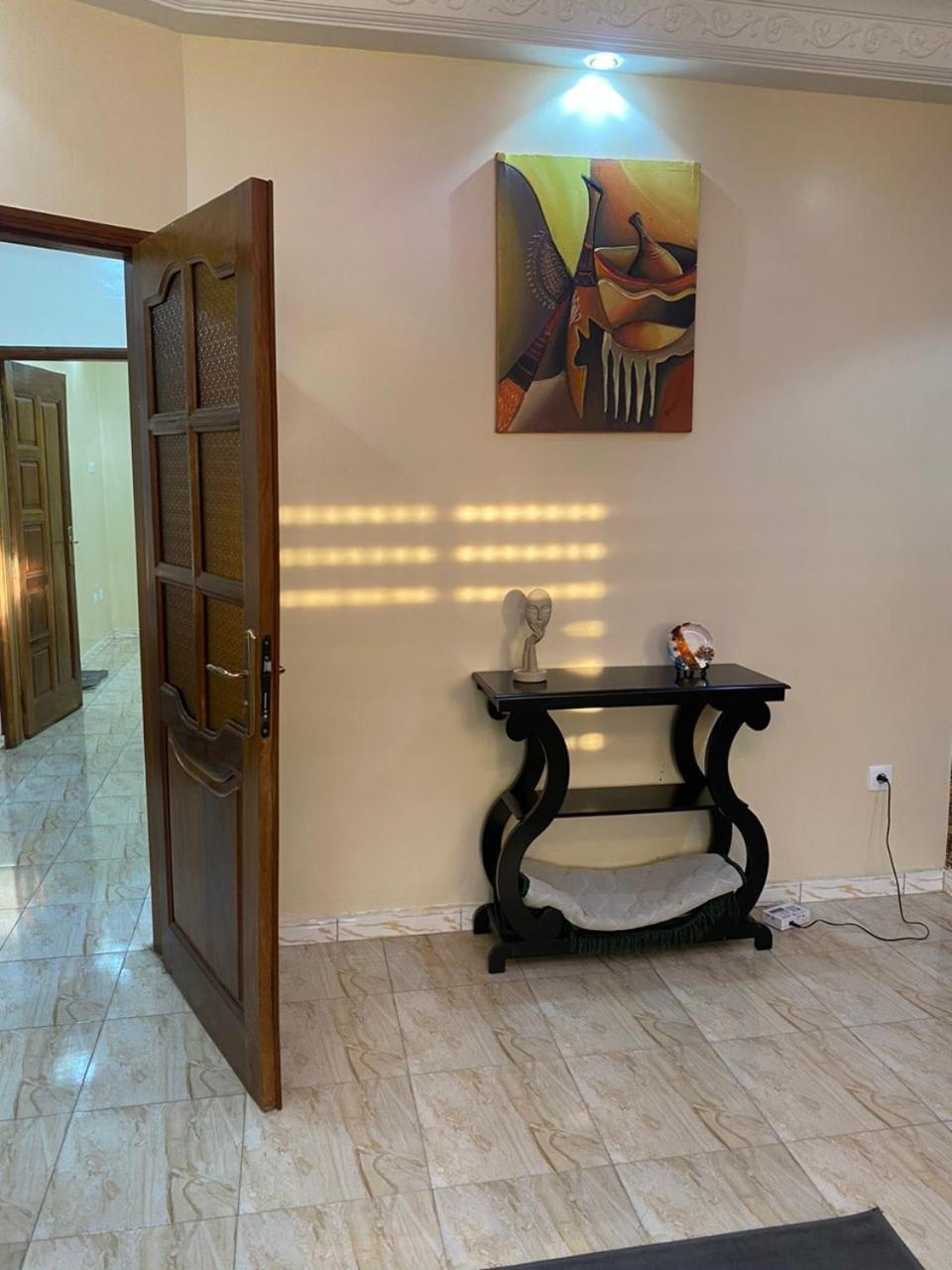 Residence Adja Binta Kane Sour Дакар Экстерьер фото